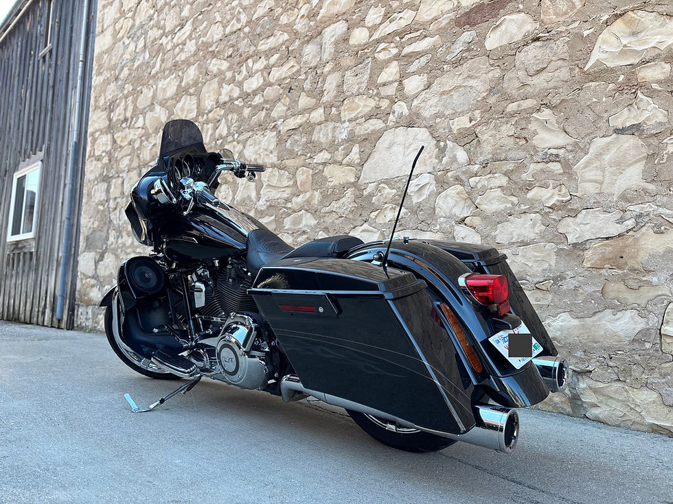 Thumbnail: 2012 Harley-Davidson® CVO Street Glide FLHXSE