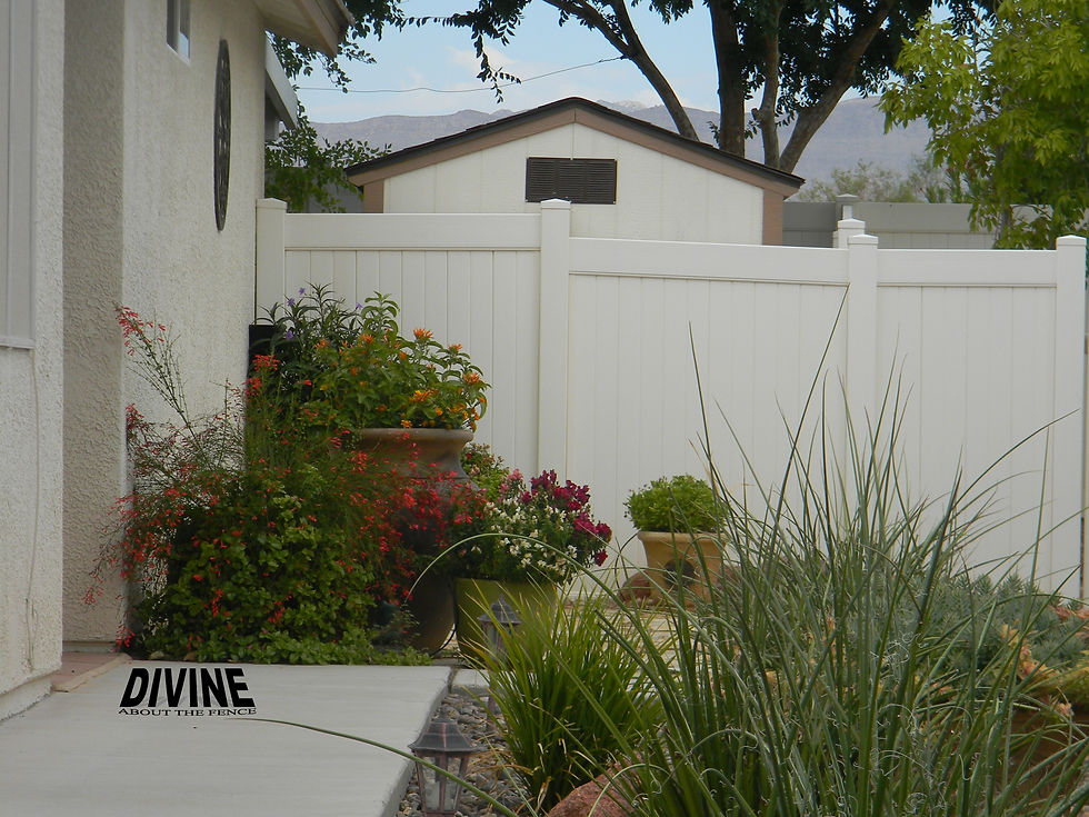 33V. Privacy Vinyl Fence