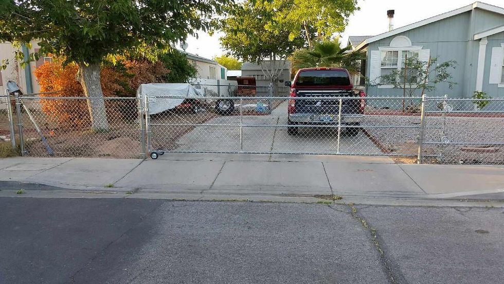 7CG. Rolling Chain Link Gate