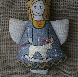 anjo de tecido com unicórnio