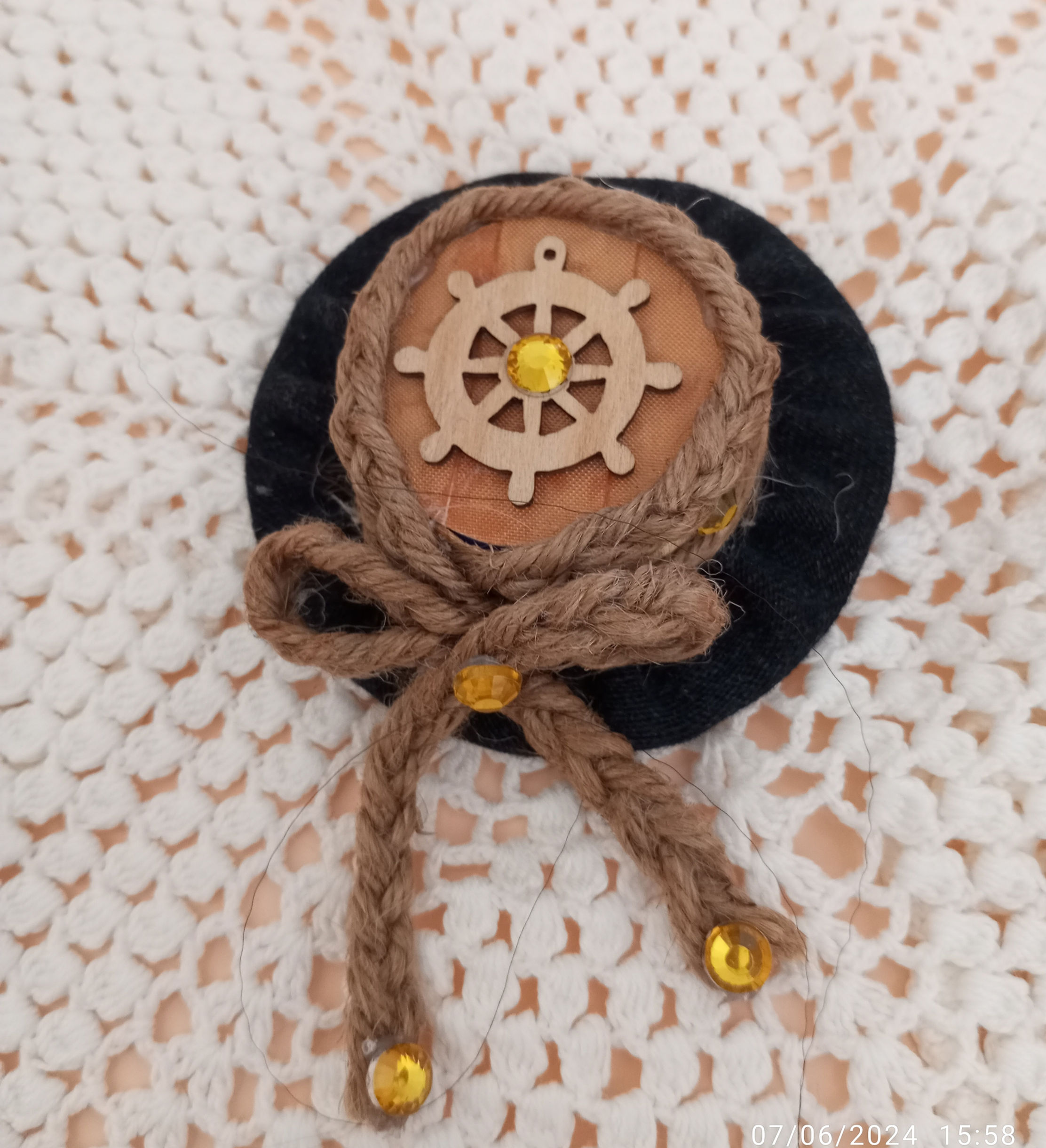 Chapeau aimant Gouvernaille