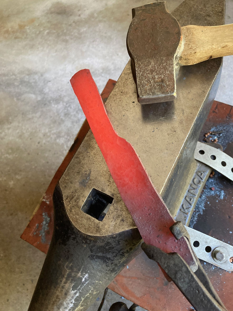 Thumbnail: Knife 269  Shiras Moose River Valley Hunter