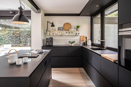 Studio Exler // Black Kitchen