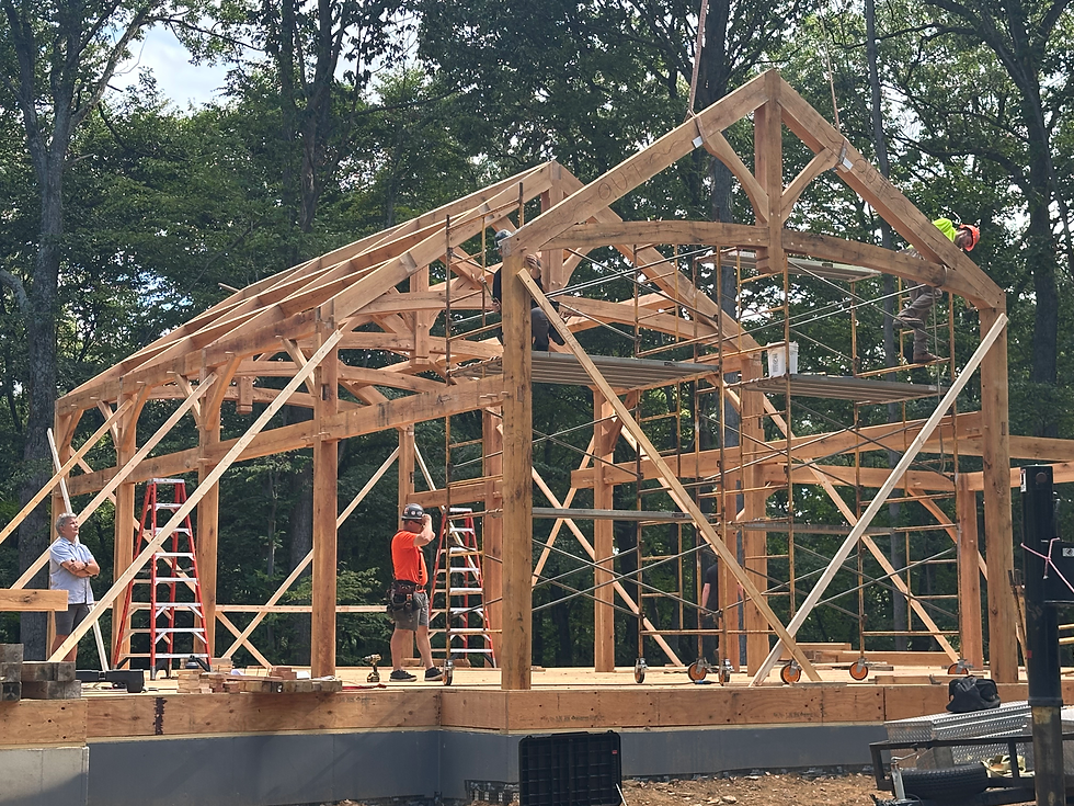 The final truss was set on the frame.