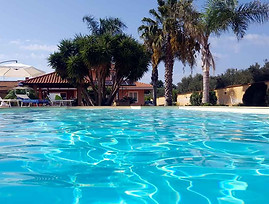 5_pool_cc960x540.jpg