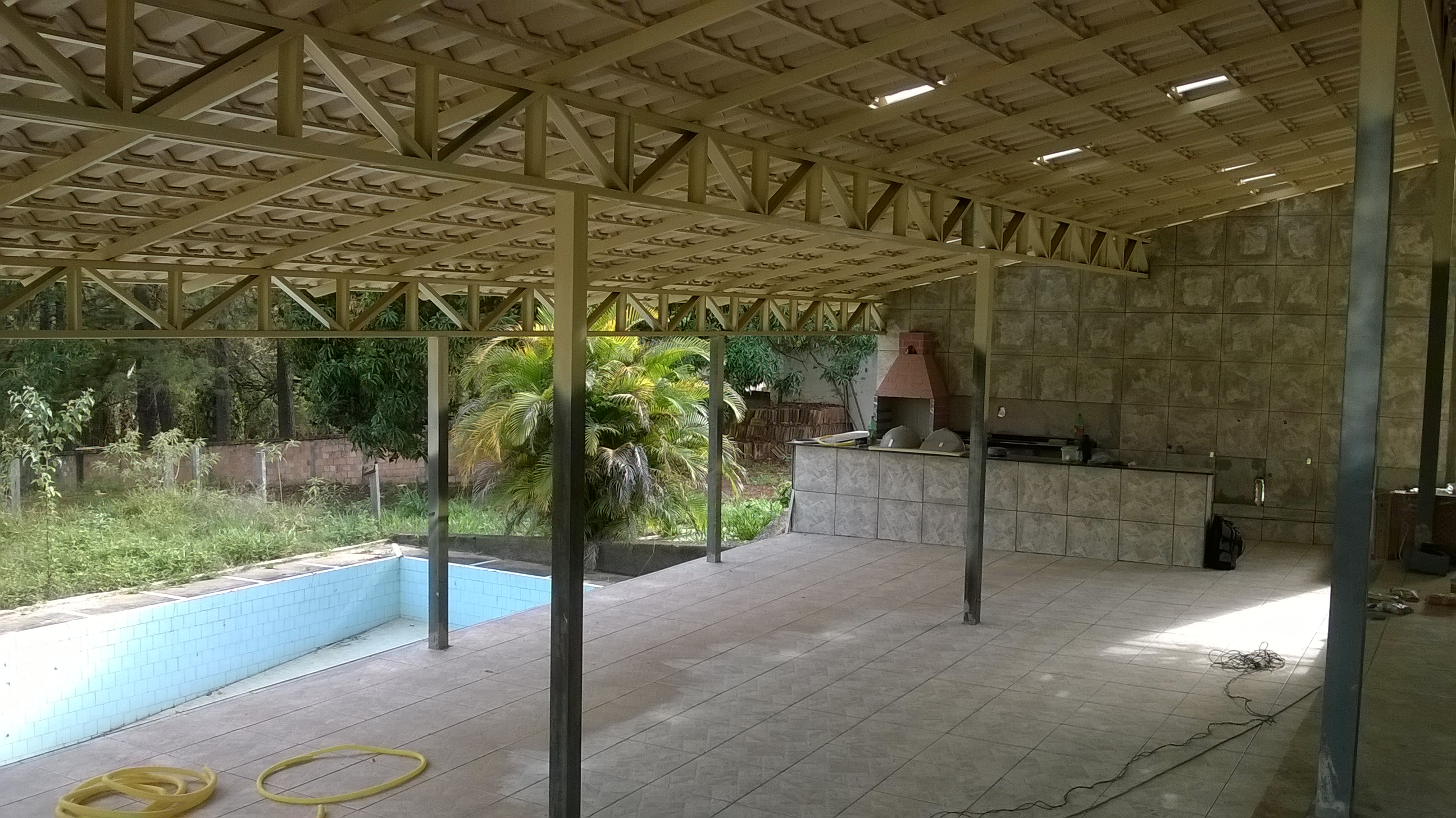 Área Lazer : Telhado, Piso, Bancada