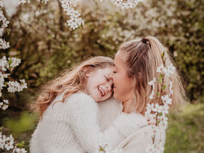 Frühlingsshooting zwischen den Blüten -  Wenn der Frühling uns erinnert, was wirklich bleibt
