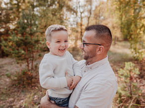 Es sind nie die geplanten Momente, die bleiben - Familienshooting im Herbst