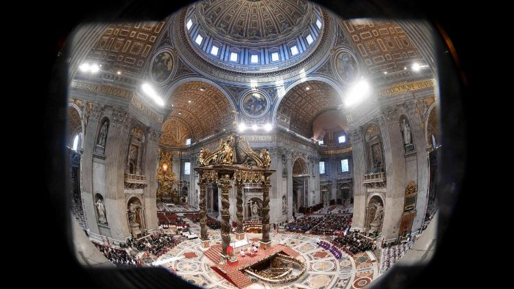 Basílica de São Pedro durante a Santa Missa no Jubileu dos Reclusos  Foto: Vatican Media