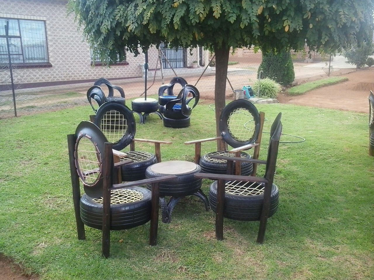 Tyre Stool De Luxe Wood - Complete set