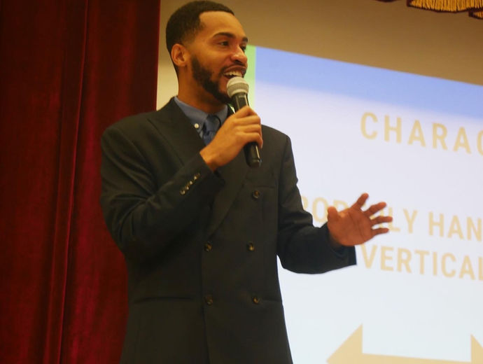 Austin J. Franklin delivers a powerful leadership seminar for Principals and Educators at Fishweir.