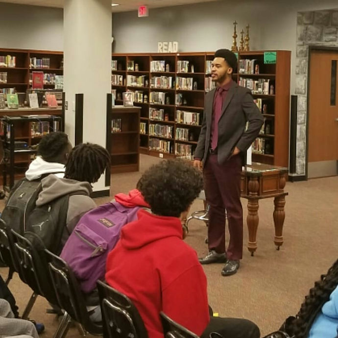 Austin Franklin, CEO of Good-Natured Life, speaks at Oakleaf High School