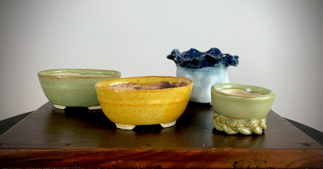 Small glazed pots