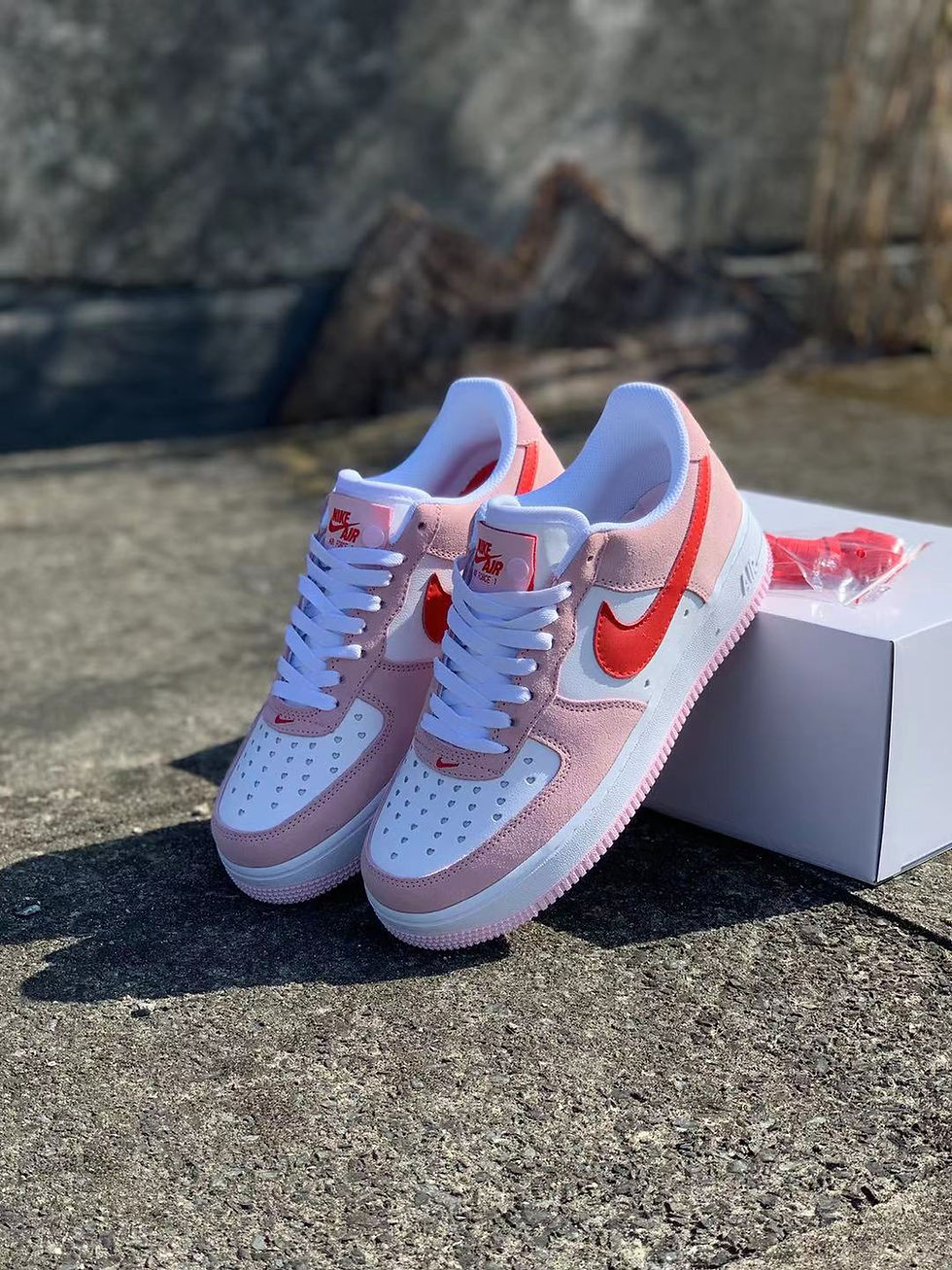 Miniatura: Nike Air Force 1  “Valentine's Day”