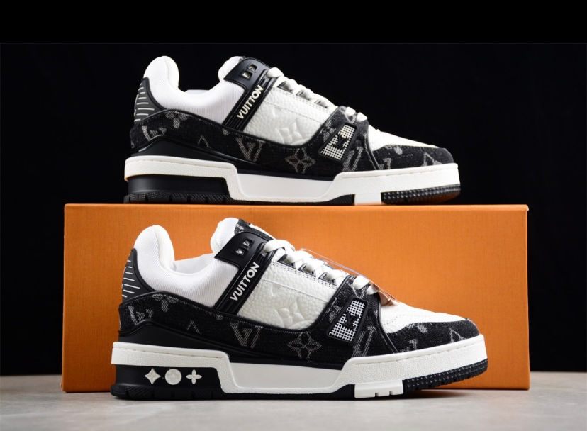 Miniatura: Louis Vuitton Trainer CG173