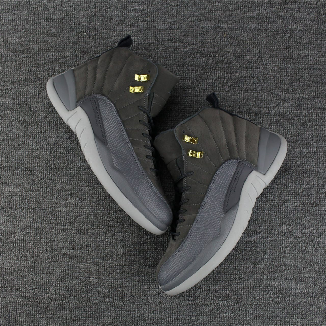 Air Jordan 12
