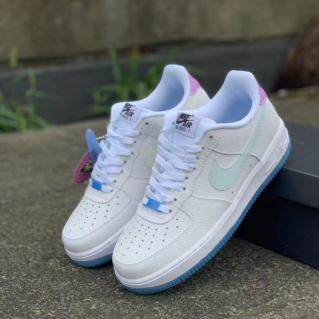 Nike Air force 1 Sun Activated (UV Reactive)