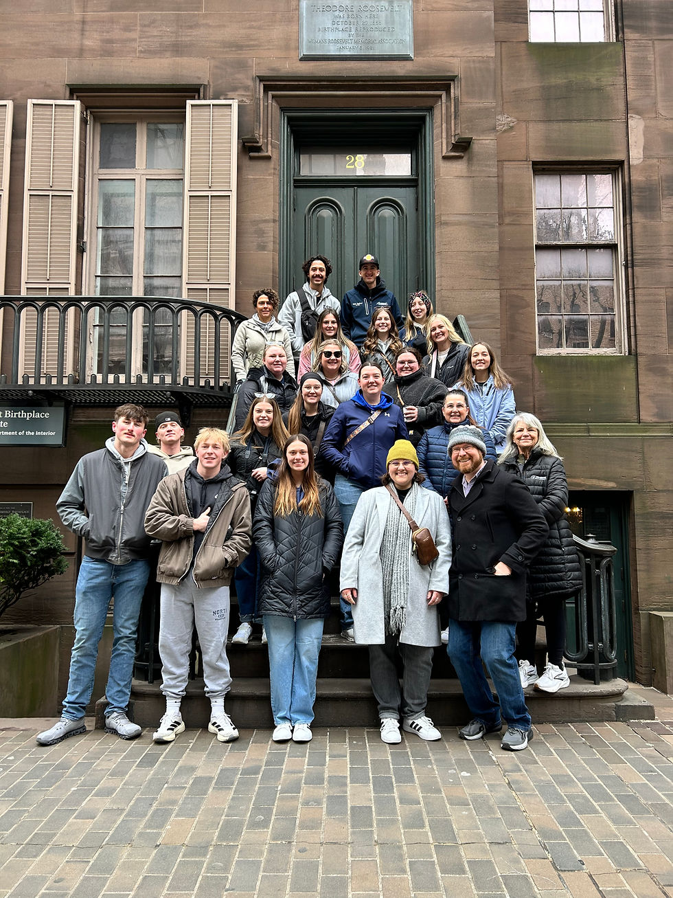 TRHLP Students Explore NYC and Theodore Roosevelt’s Legacy