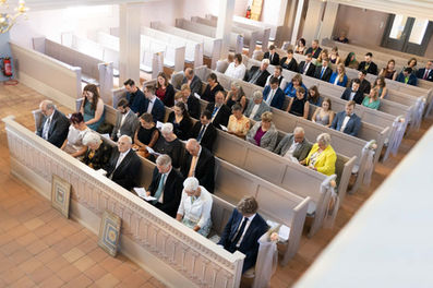 Hochzeit in der Schinkelkirche Neu Hardenberg, Hochzeitsfotografin