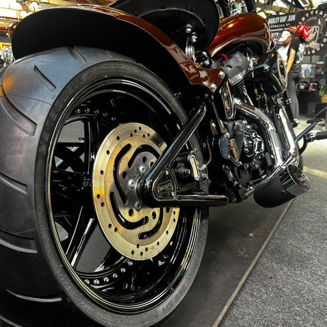 CUSTOM RED HARLEY DAVIDSON