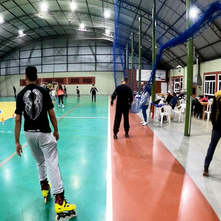 Patinação Gold Roller sábados 19h às 21horas.