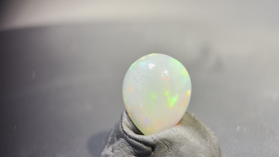 Thumbnail: White Blue teardrop Opal, 5.55ct