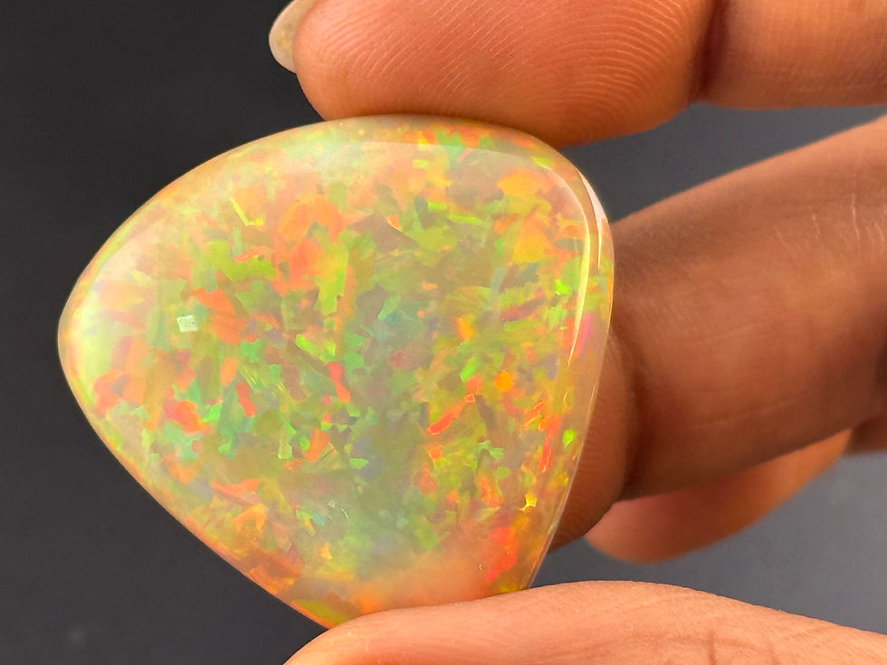Play of color Ethiopian Opal 