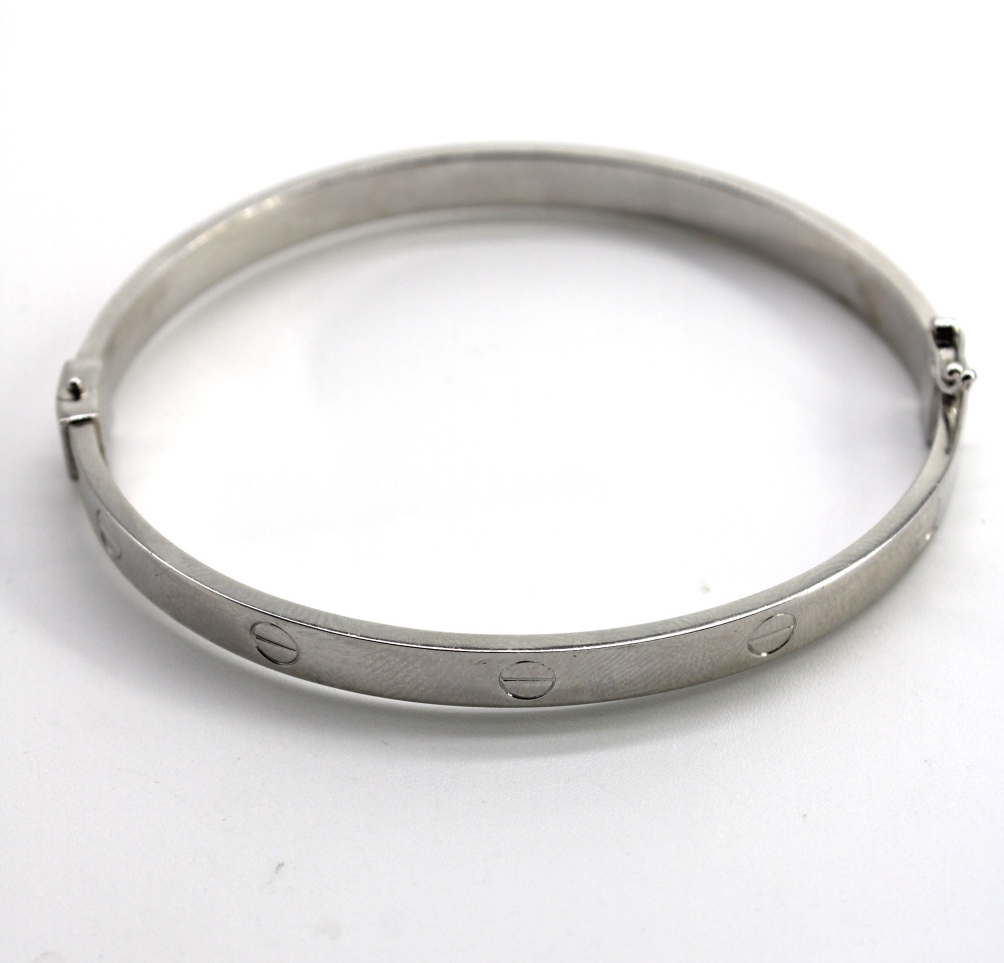 14K White  C.T Bracelte BTJ™