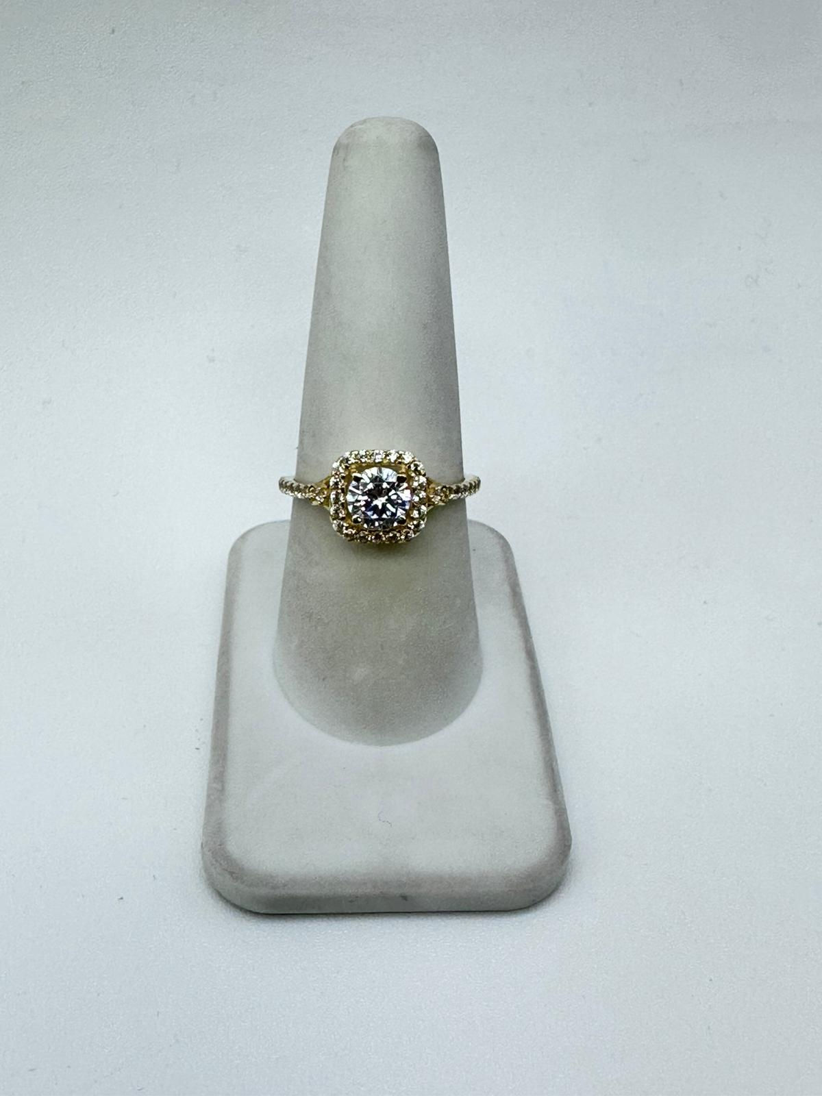 14K NICE WOMEN ENGAGEMENT RING CZ-BTJ™