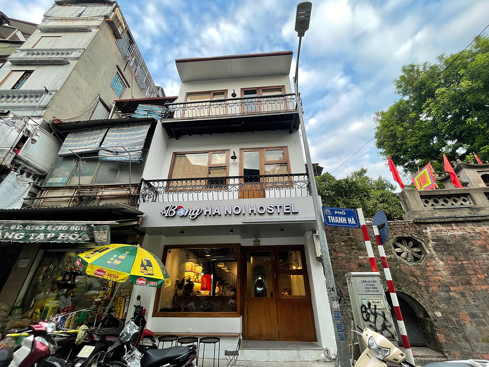 Bong Hanoi Hostel in Vietnam can help you book your bus to Laos