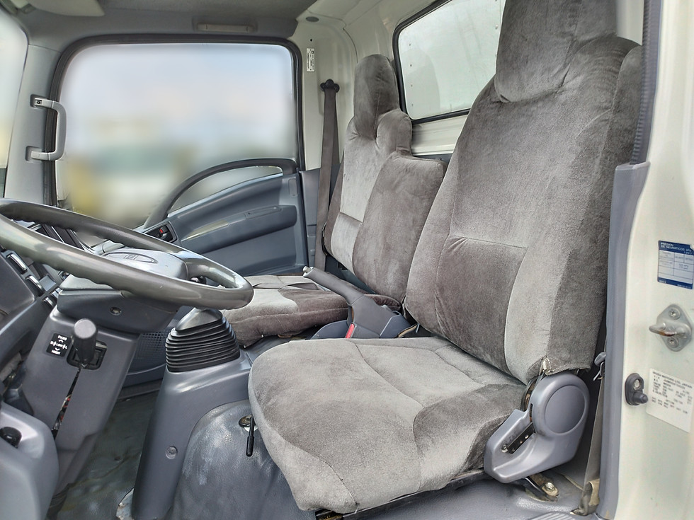 Miniatura: Isuzu Elf-300 H Año 2015 Con Caja Seca Impecable