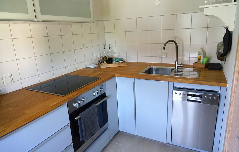 Ferienwohnung Yoga Auszeit Marquartstein Chiemgau Achental_Moon I_Küche 2.jpg