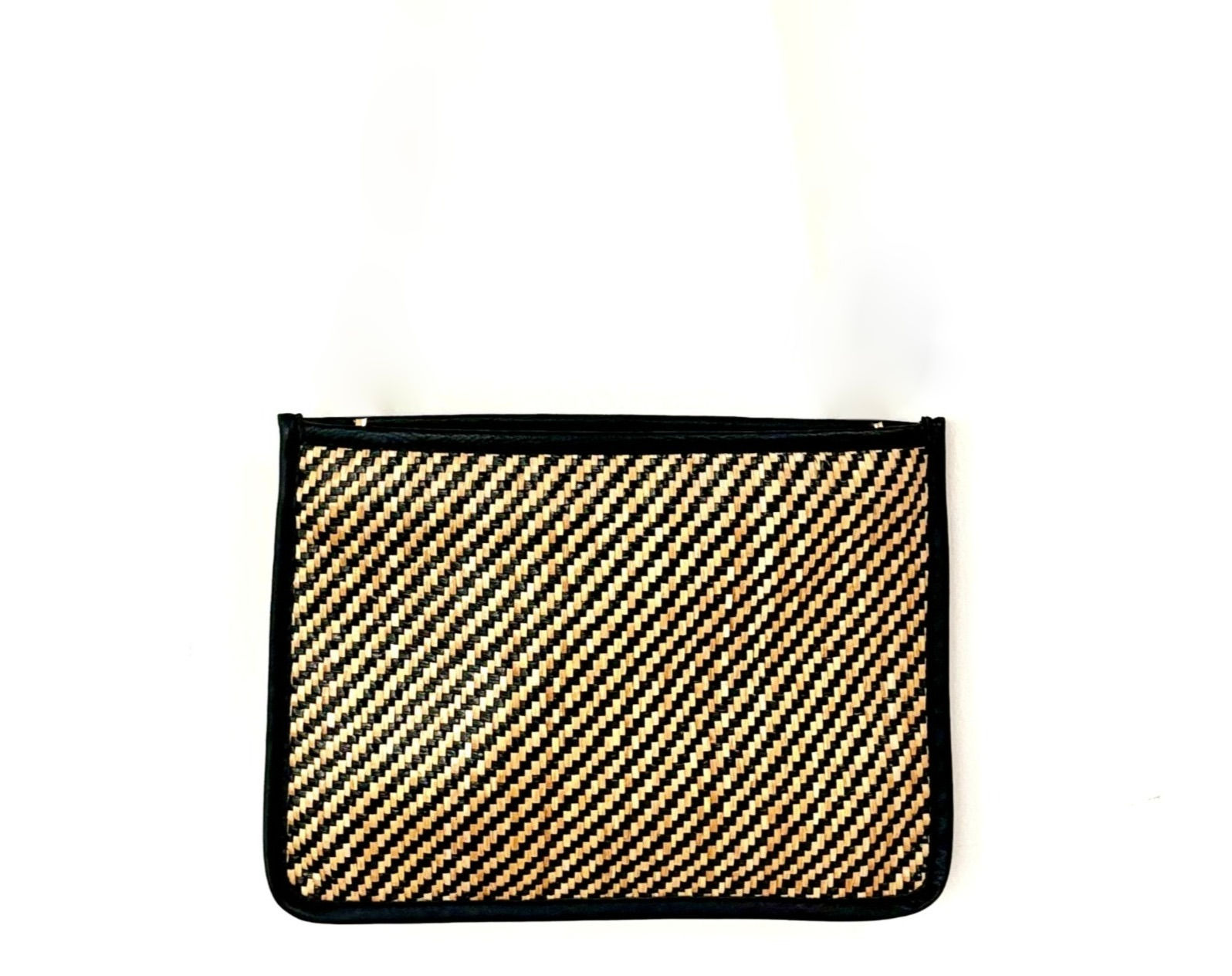 Freja pochette bicolor raffia
