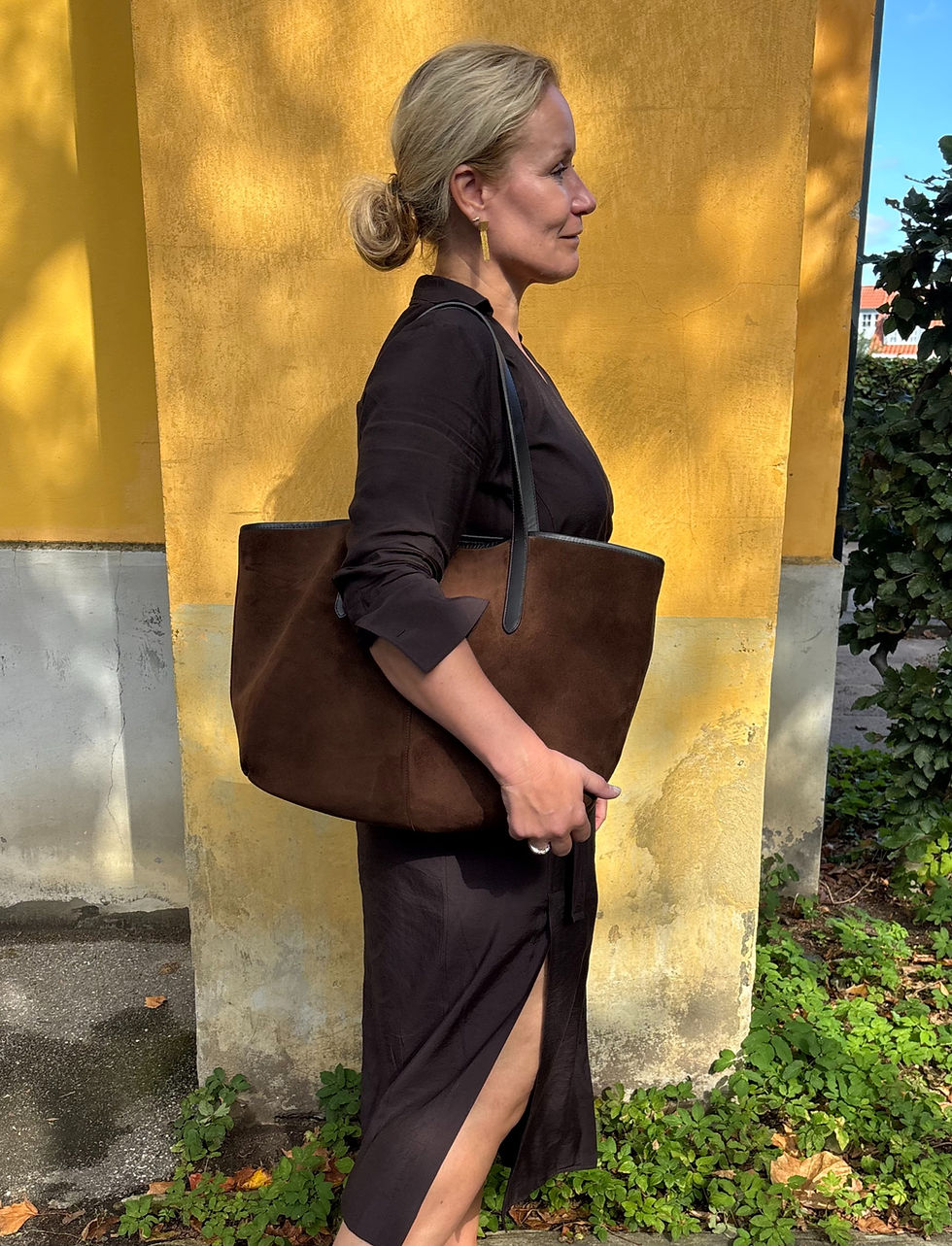Thumbnail: Karin tote mocha suede