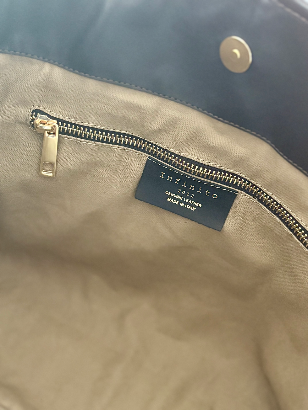 Thumbnail: Karin tote mocha suede