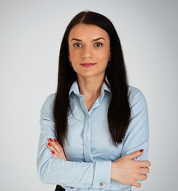 Karolina_edited.jpg