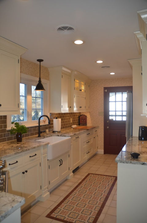 Farmhouse Sink Installed in a New Kitchen