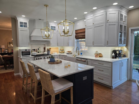 Custom Kitchen Remodel Complete With a Kitchen Island