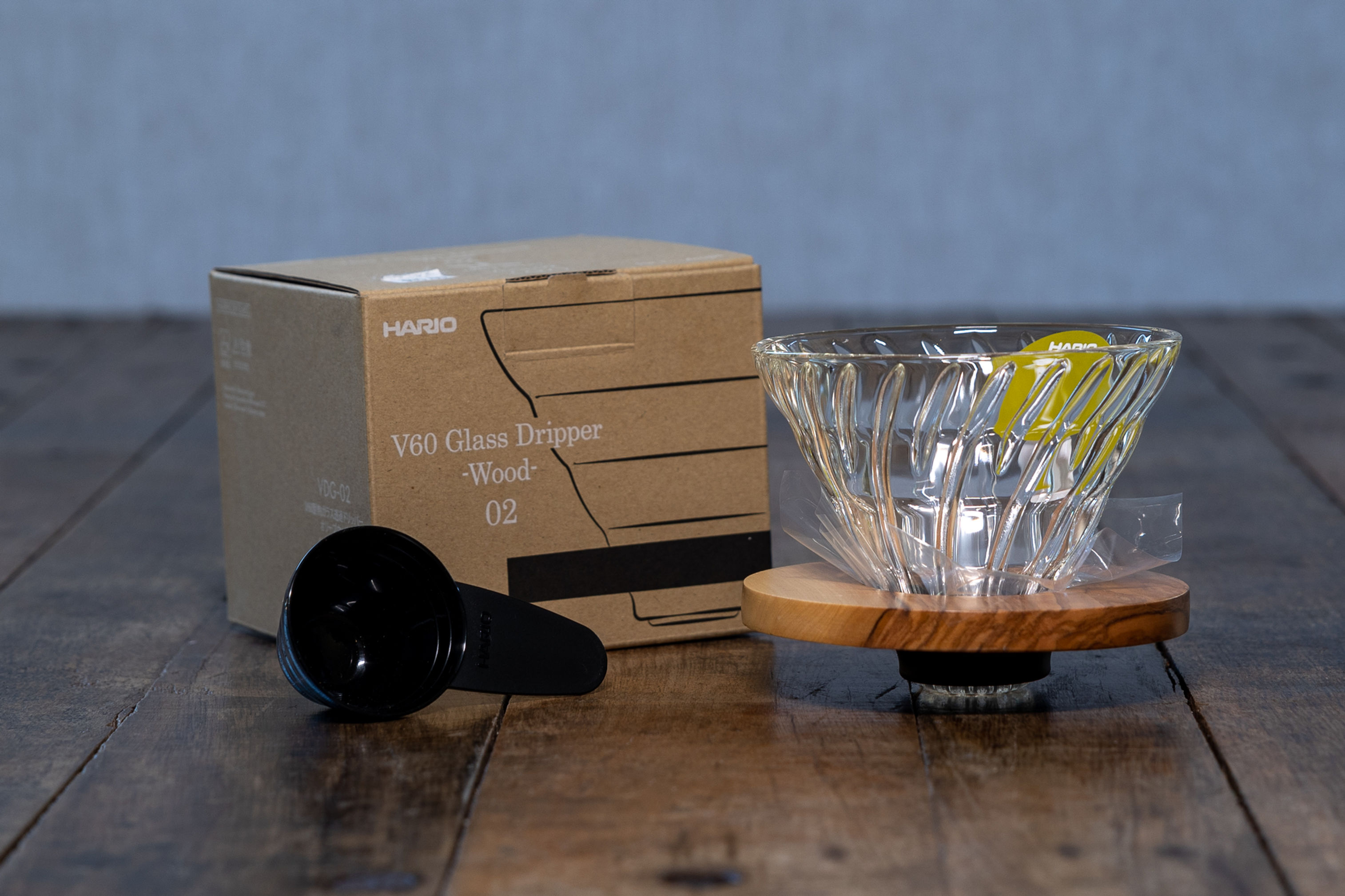 HARIO V60 OLIVE WOOD & GLASS DRIPPER