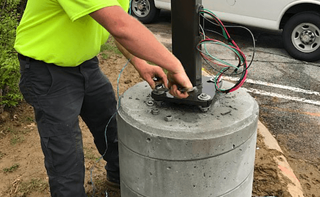outdoor electrician