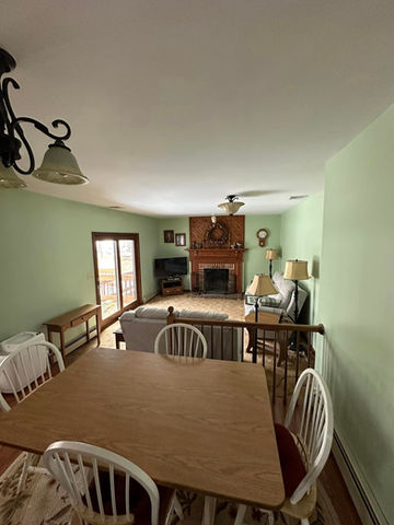 A White Ceiling & Creamy Mint Green Walls