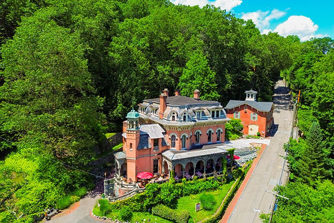 Jim Thorpe's Harry Packer Mansion Inn