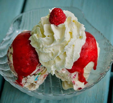Sundaes 2026 website_edited.jpg