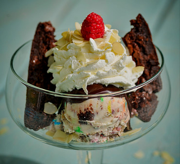 Attaques de brownies 2026 website_edited.jpg