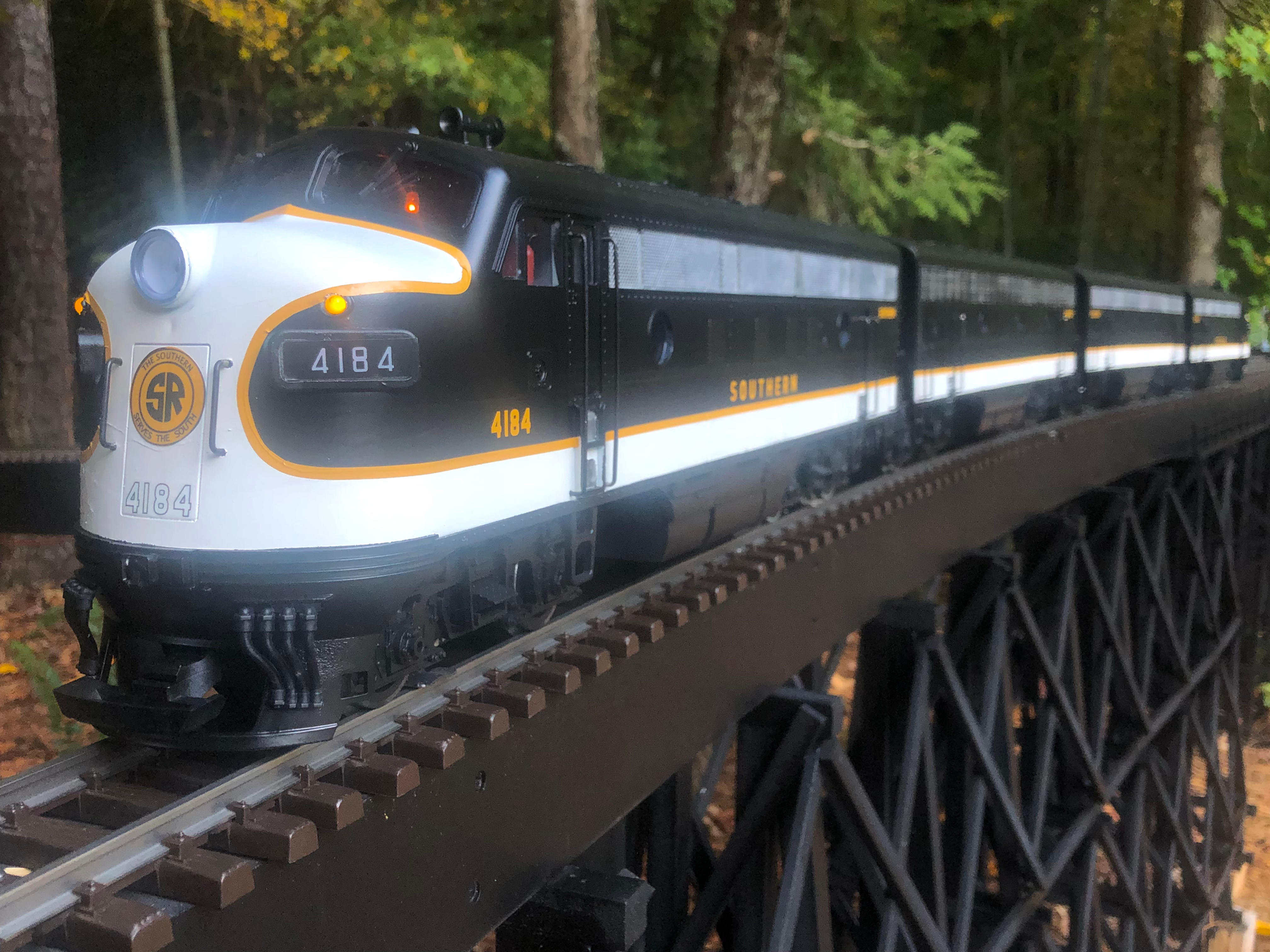 SOUTHERN RR Freight Custom Painted LGB F7ABBA with digital sound