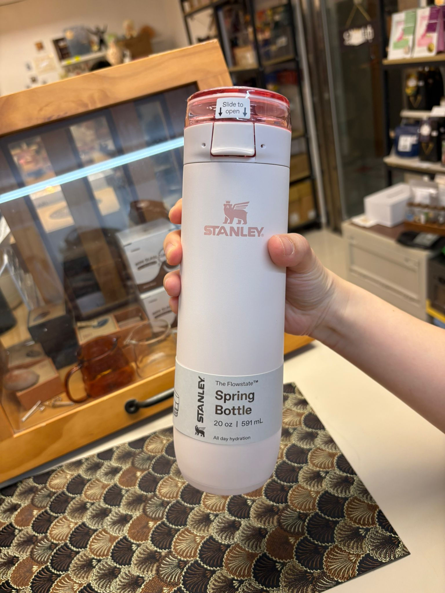 Stanley Flowstate Spring Bottle 保溫水樽 20oz - Rose Quartz 玫瑰粉配色