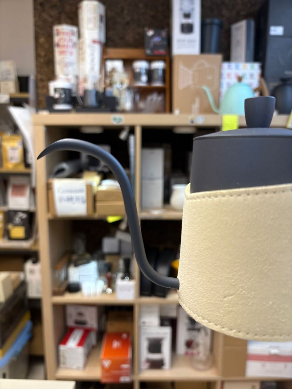 縮圖：燕尾手沖壺鵝頸壺嘴細節 精準控水設計