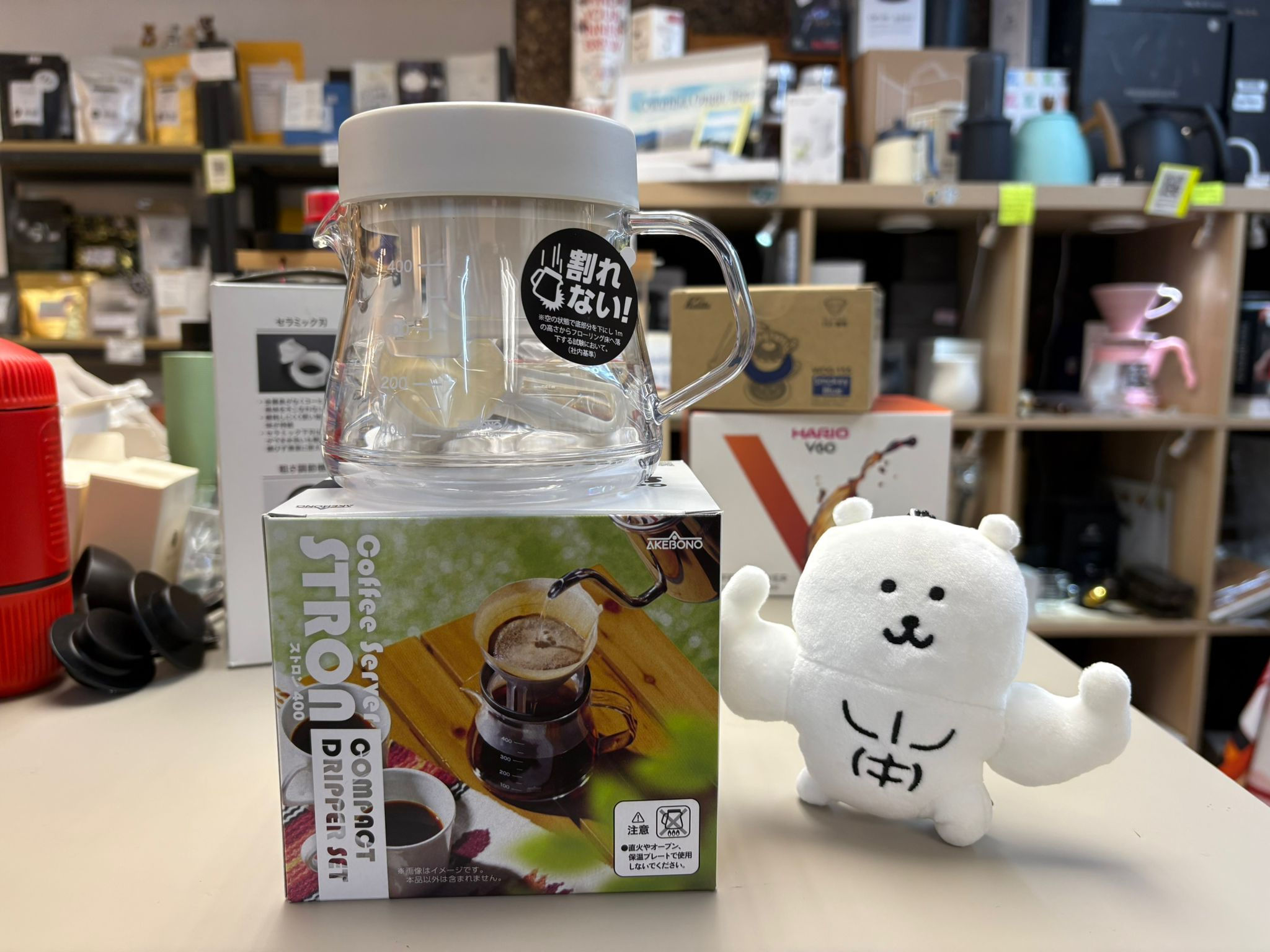 Akebono Strong Compact Dripper Set 白色款，含濾杯、400ml 刻度壺與量匙