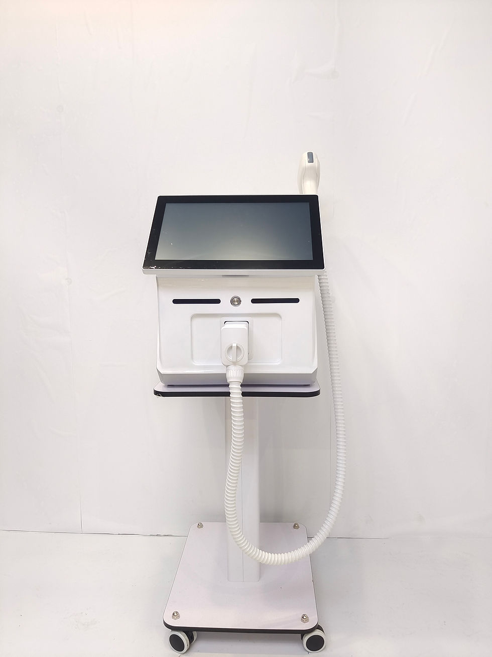 Thumbnail: 2025 New 2 in 1 808NM Ice Handle Diode Laser Permanent Hair Removal Q Switched N