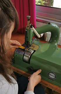 Création artisanale, ceinture, sur mesure, cuir, à la main